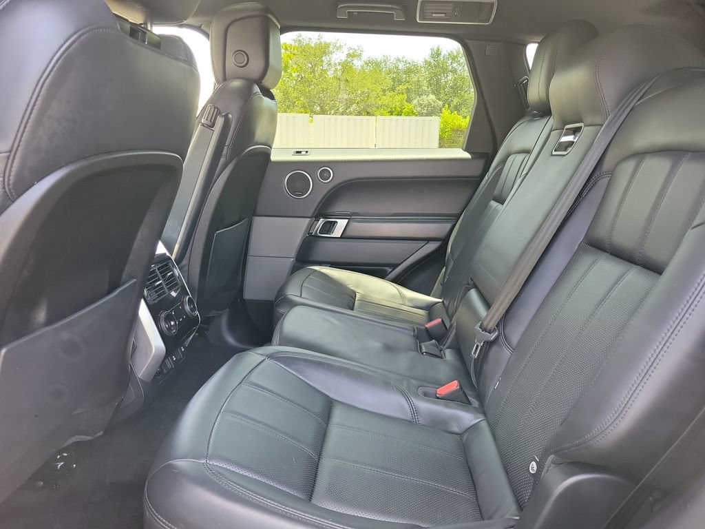 Used 2018 Land Rover Range Rover Sport HSE AWD/4WD image 17