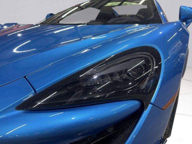 Used 2020 McLaren 600LT Spider image 32