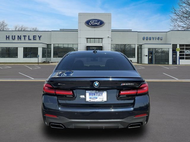 Used 2022 BMW M550i xDrive AWD/4WD image 5