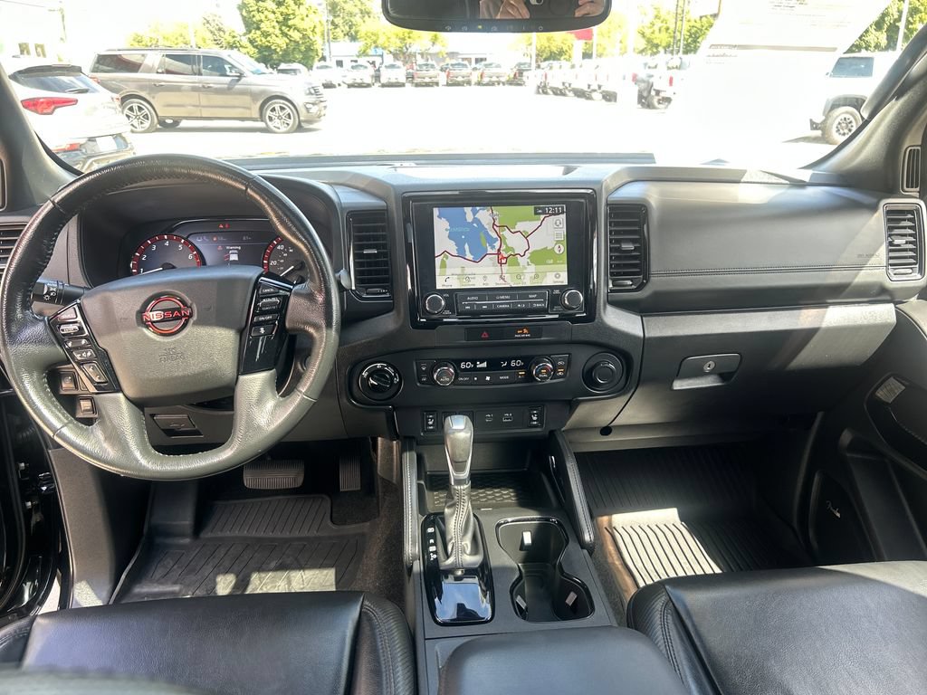 Used 2022 Nissan Frontier PRO-4X w/ Pro-4X Premium Package AWD/4WD image 13