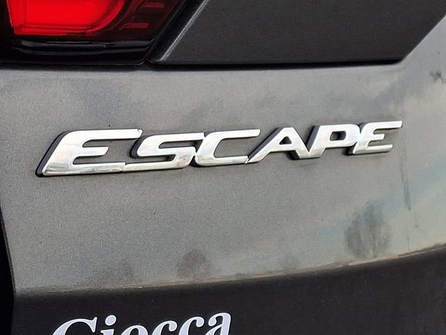 Used 2019 Ford Escape SEL image 30
