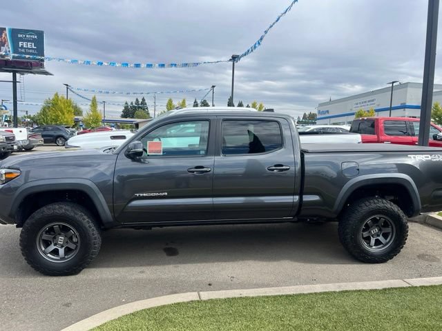 Used 2020 Toyota Tacoma TRD Off-Road w/ TRD Premium Off Road Package AWD/4WD image 6