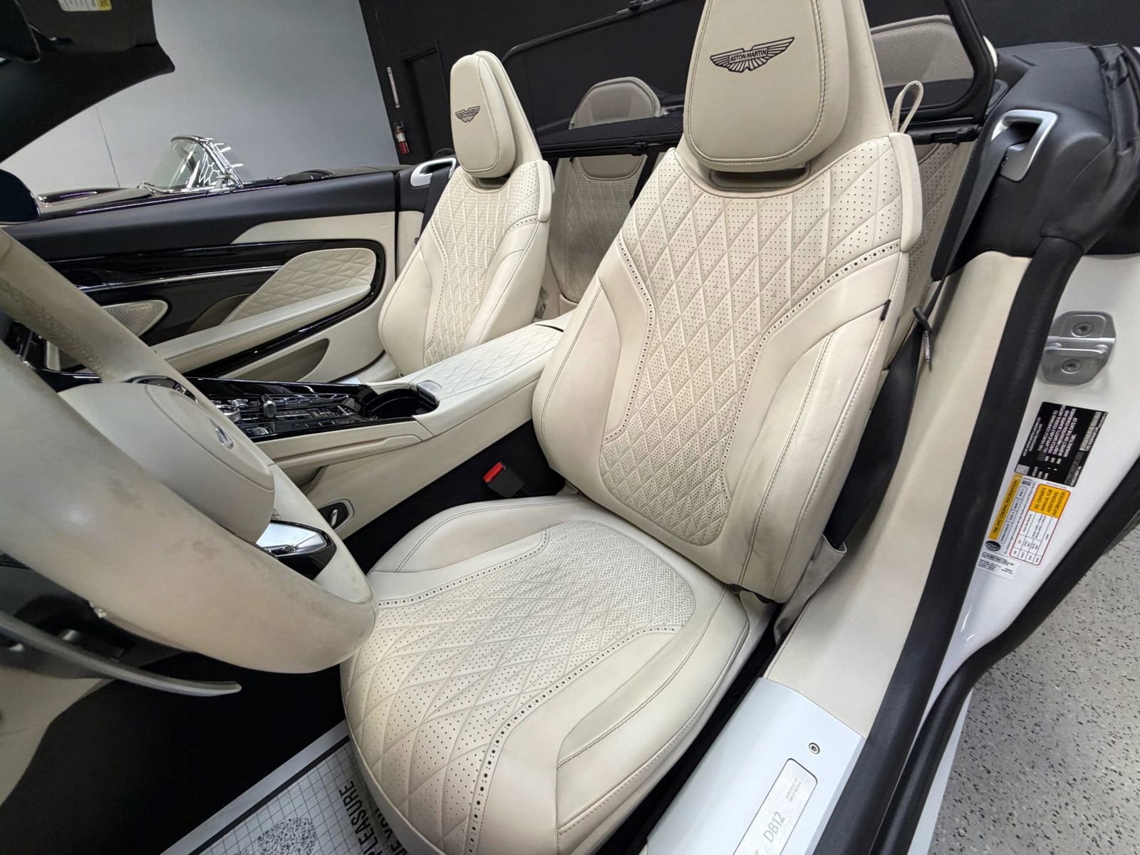 Used 2024 Aston Martin DB12 Convertible RWD image 64