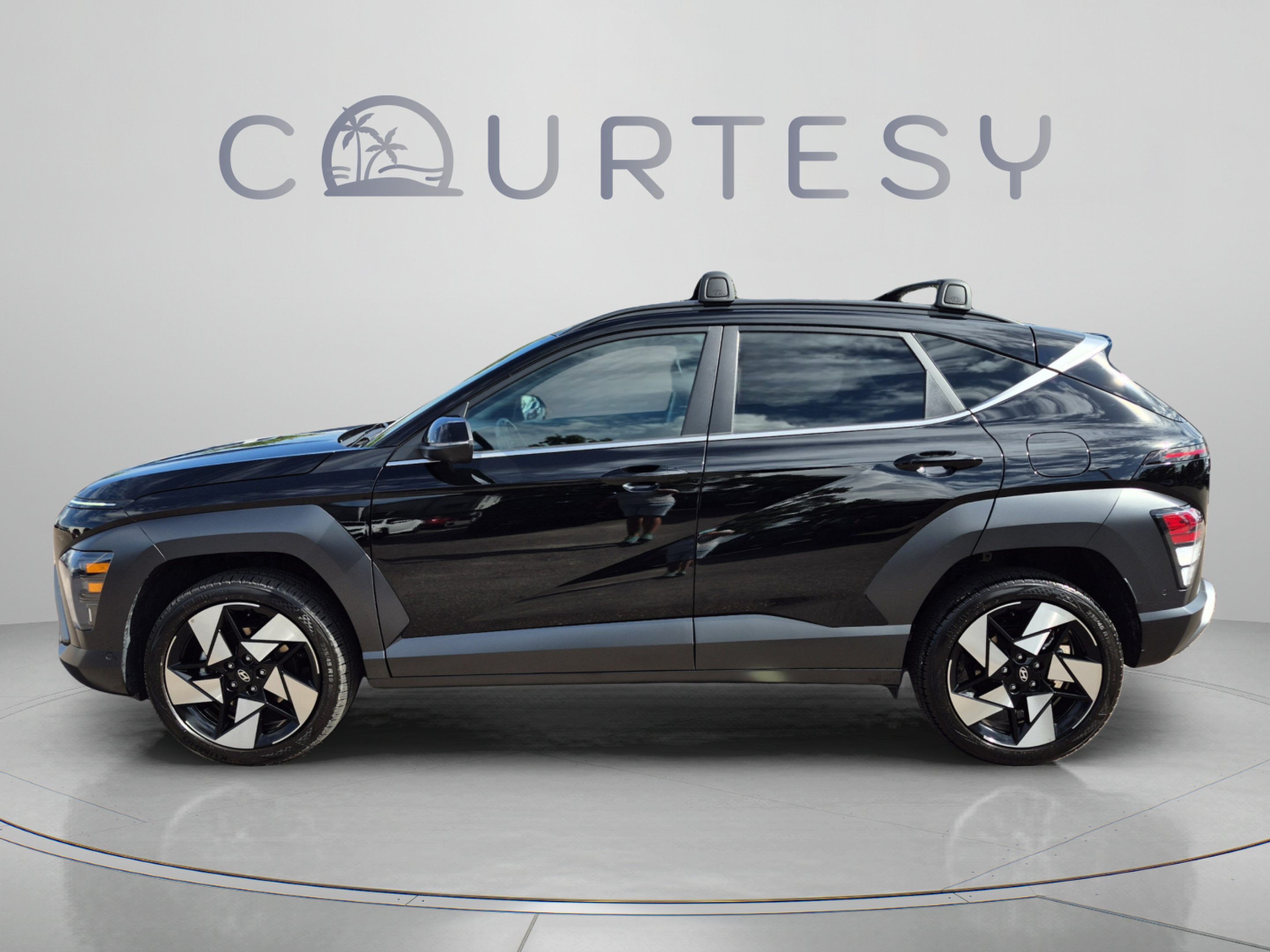 Certified 2026 Hyundai Kona Limited AWD/4WD image 2
