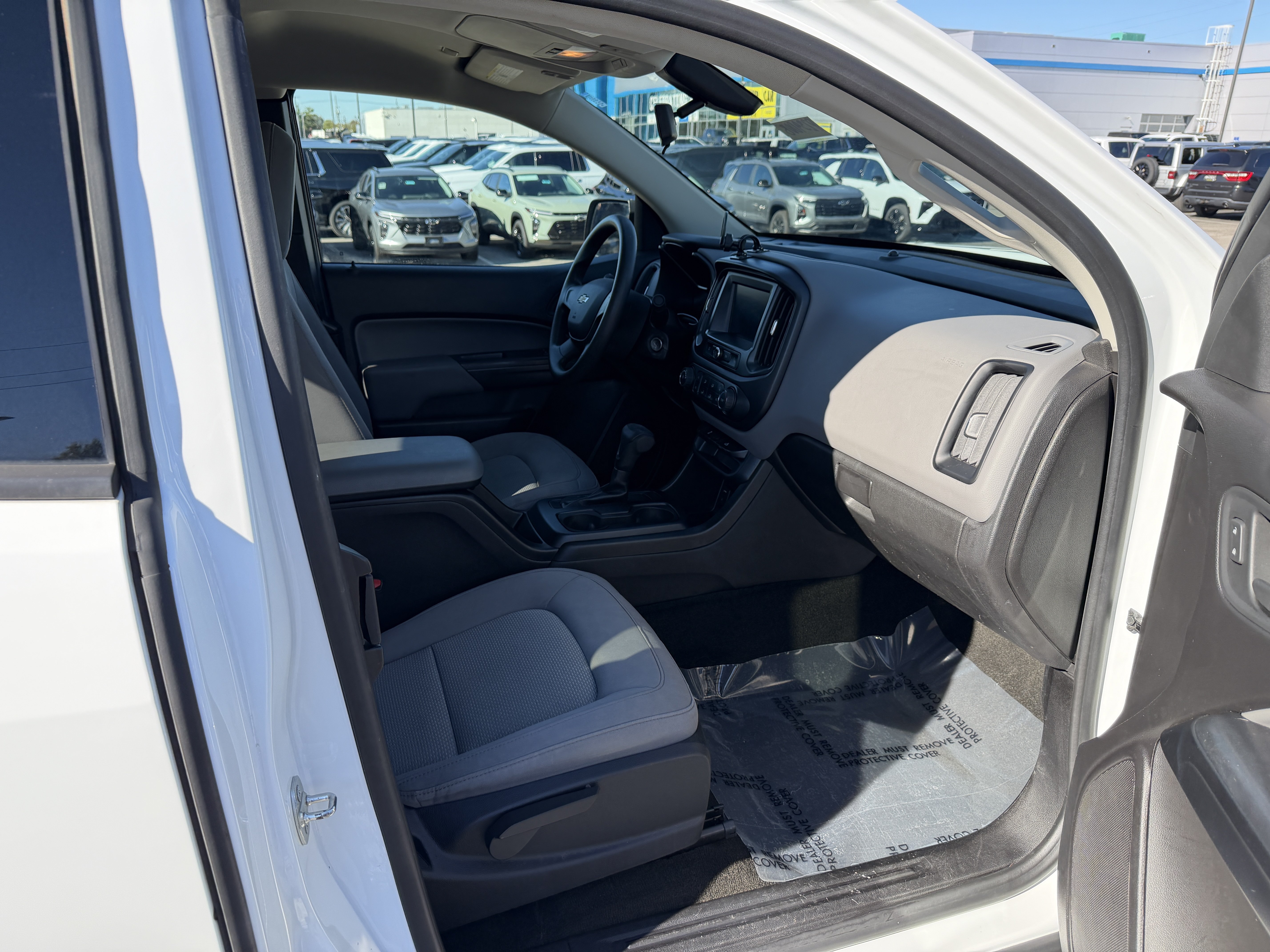 Used 2018 Chevrolet Colorado W/T AWD/4WD image 21