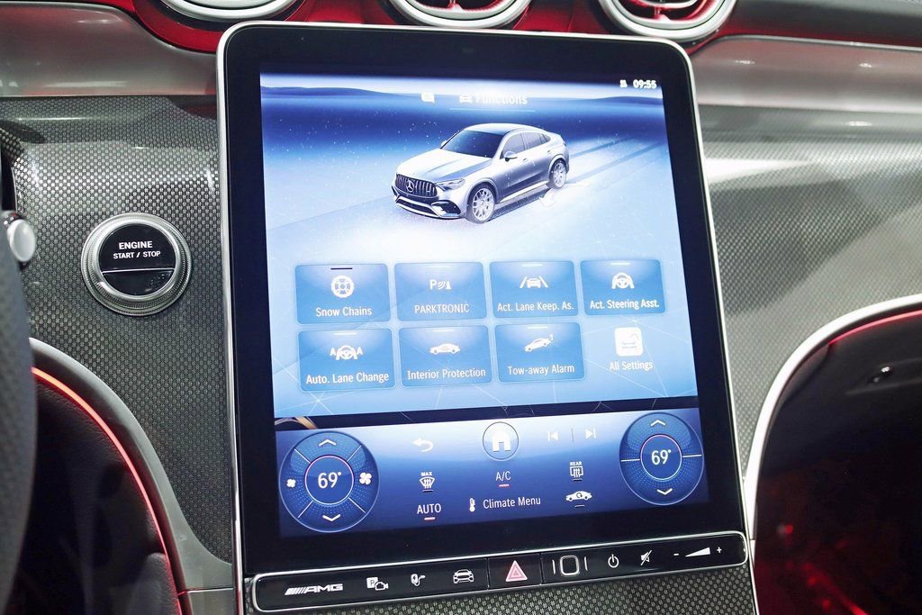 Used 2025 Mercedes-Benz GLC 63 AMG S image 26