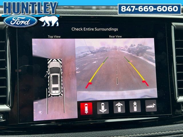 Used 2024 Chrysler Pacifica Select image 20