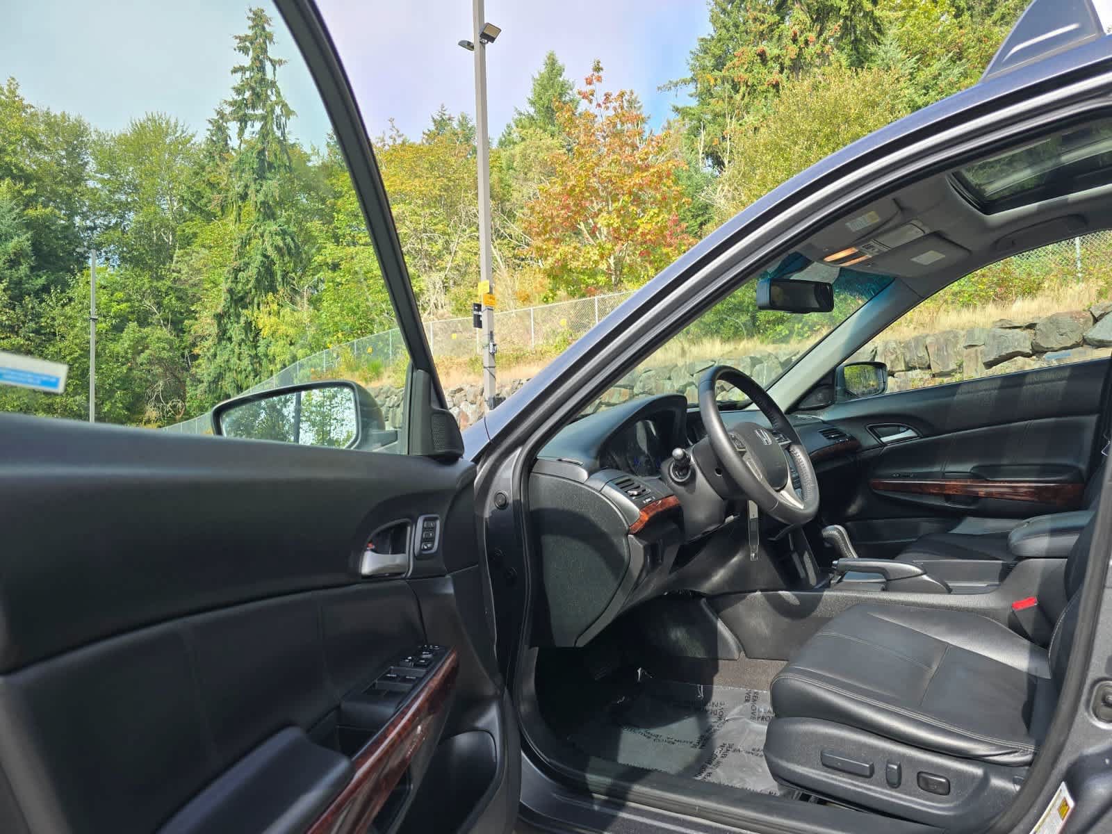 Used 2012 Honda Crosstour EX-L image 22