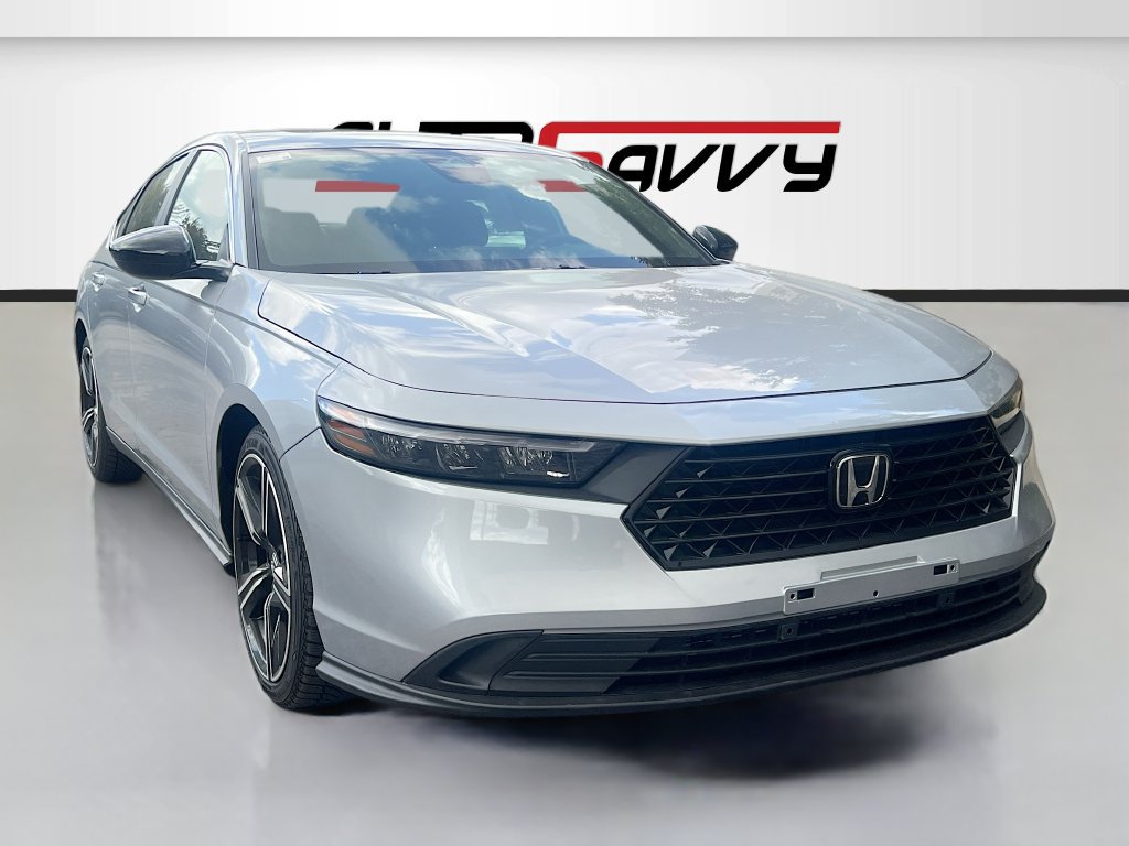 Used 2025 Honda Accord Sport image 1