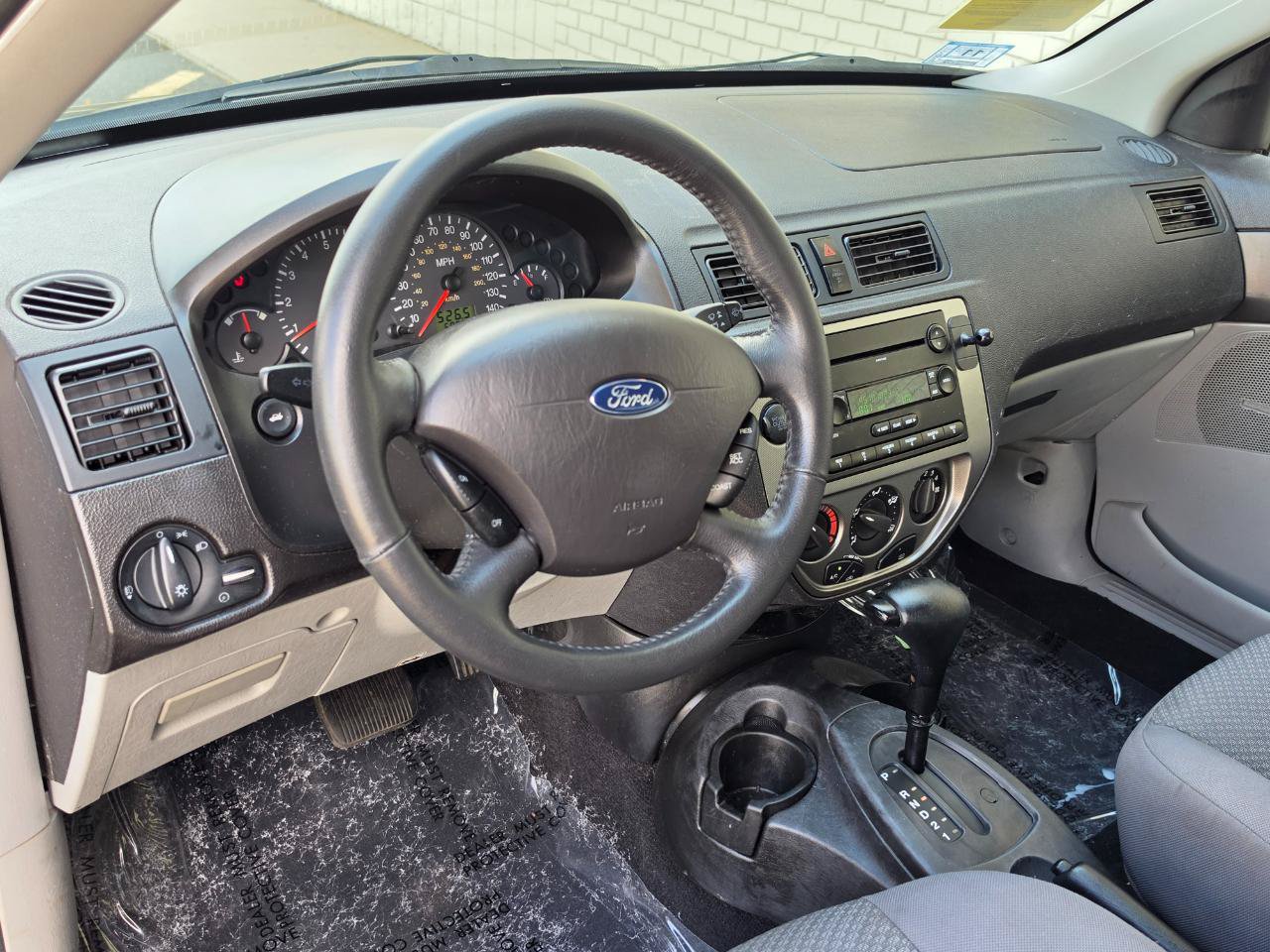 Used 2006 Ford Focus SES FWD image 8