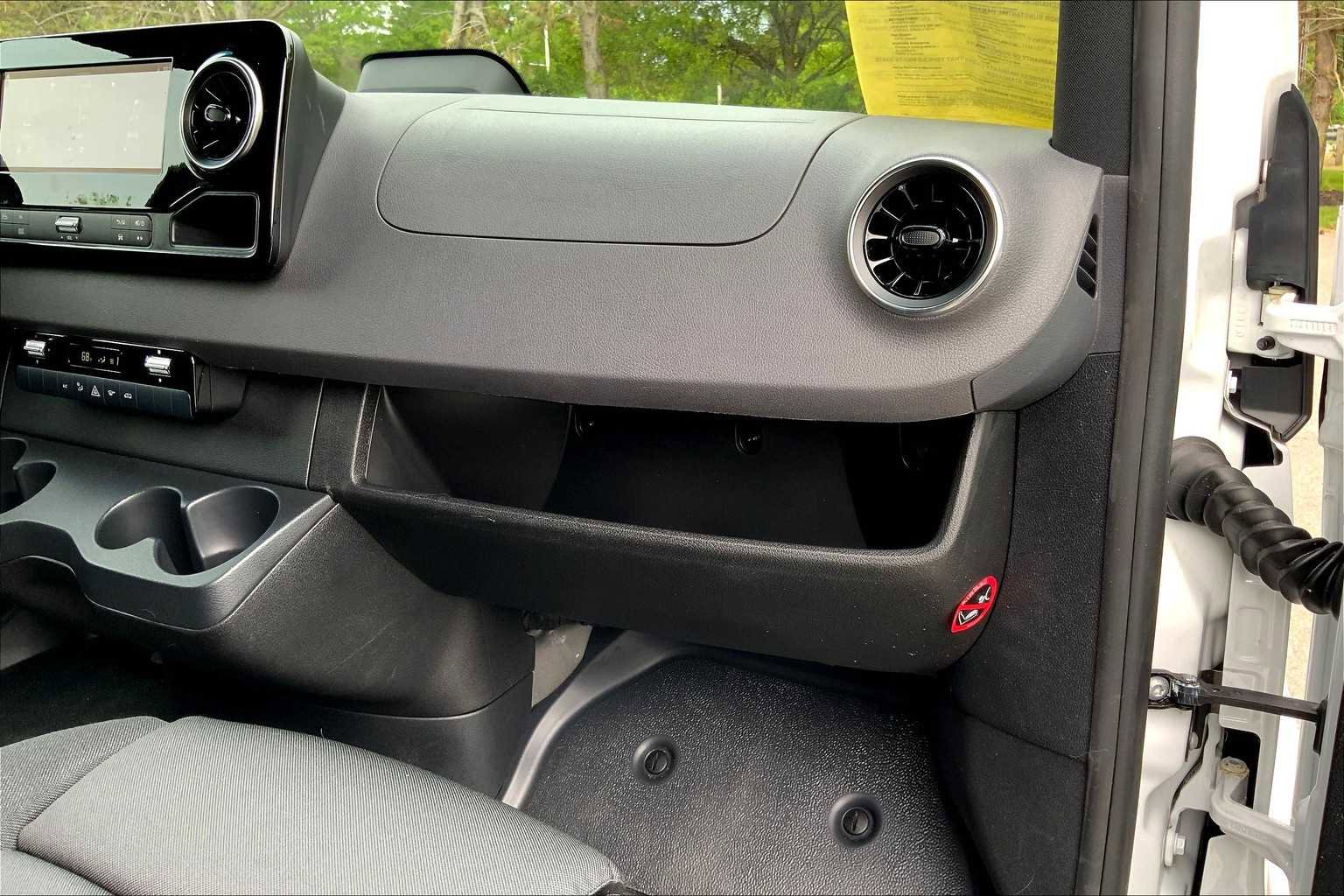 Certified 2025 Mercedes-Benz Sprinter 2500 image 10
