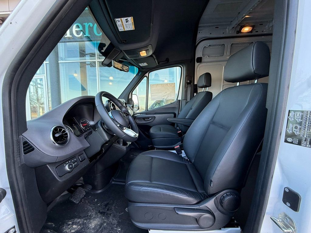 New 2025 Mercedes-Benz Sprinter 3500 image 10
