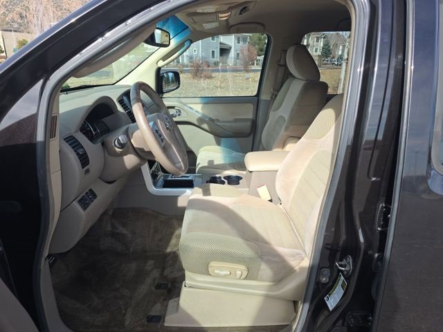 Used 2011 Nissan Pathfinder SV image 14