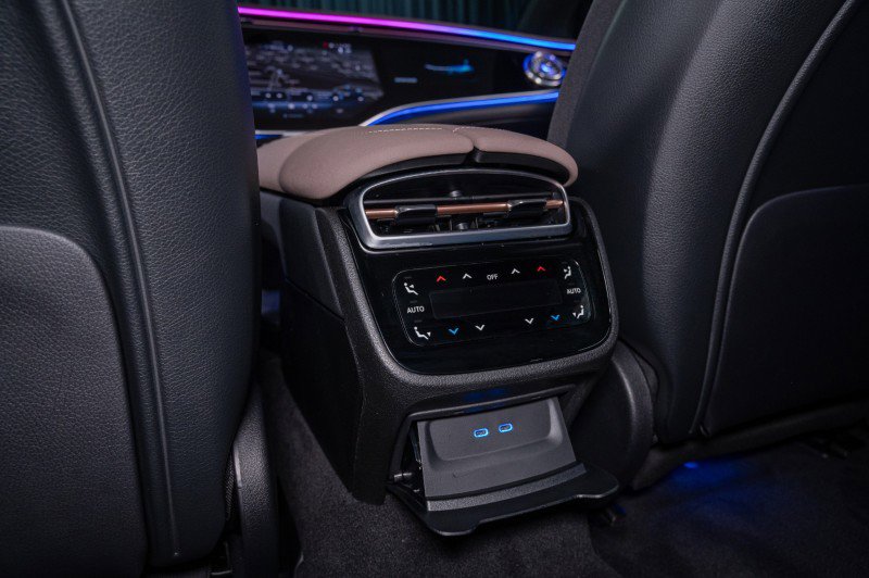 Certified 2023 Mercedes-Benz EQS 580 4MATIC Sedan image 26