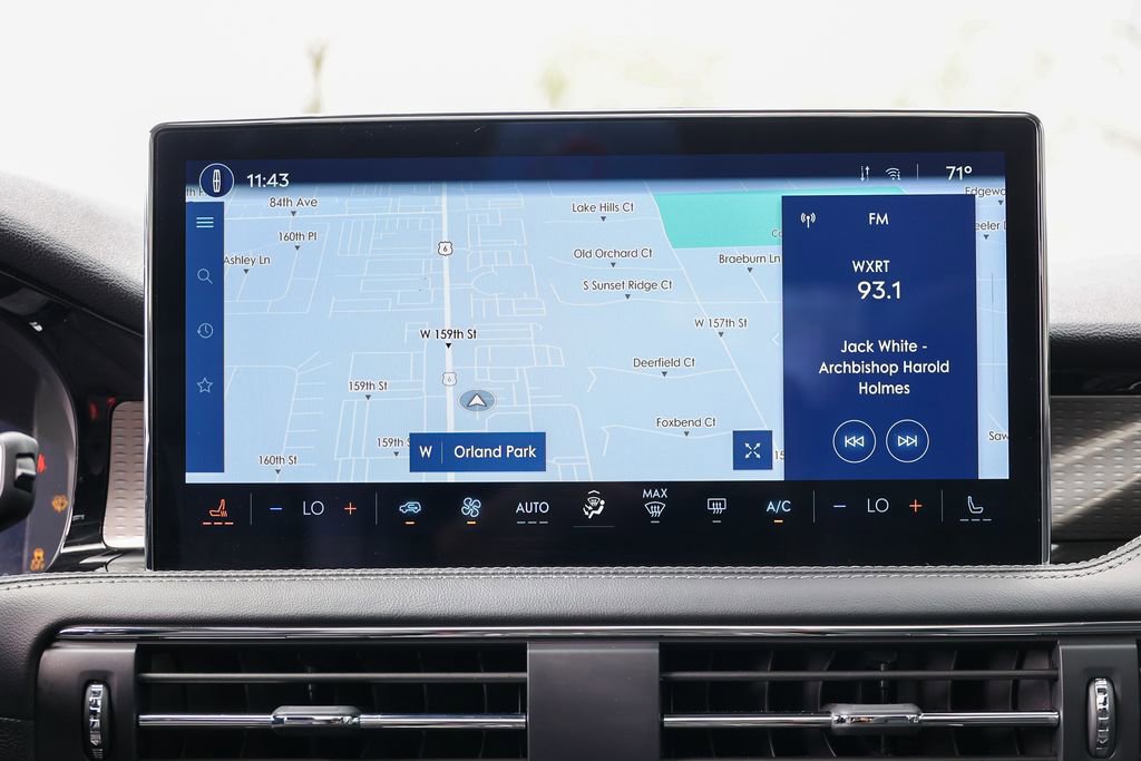 Used 2025 Lincoln Corsair Grand Touring w/ Jet Appearance Package image 12