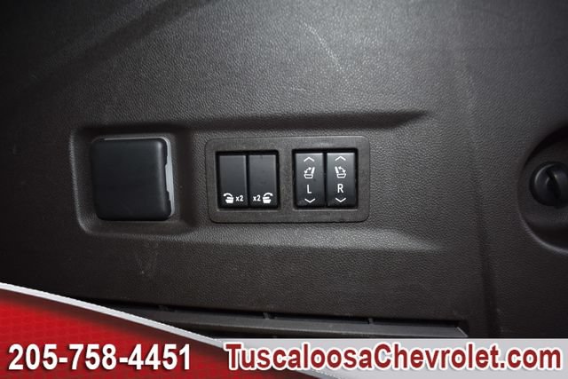 Used 2023 Chevrolet Tahoe LT w/ LT Signature Plus Package RWD image 13
