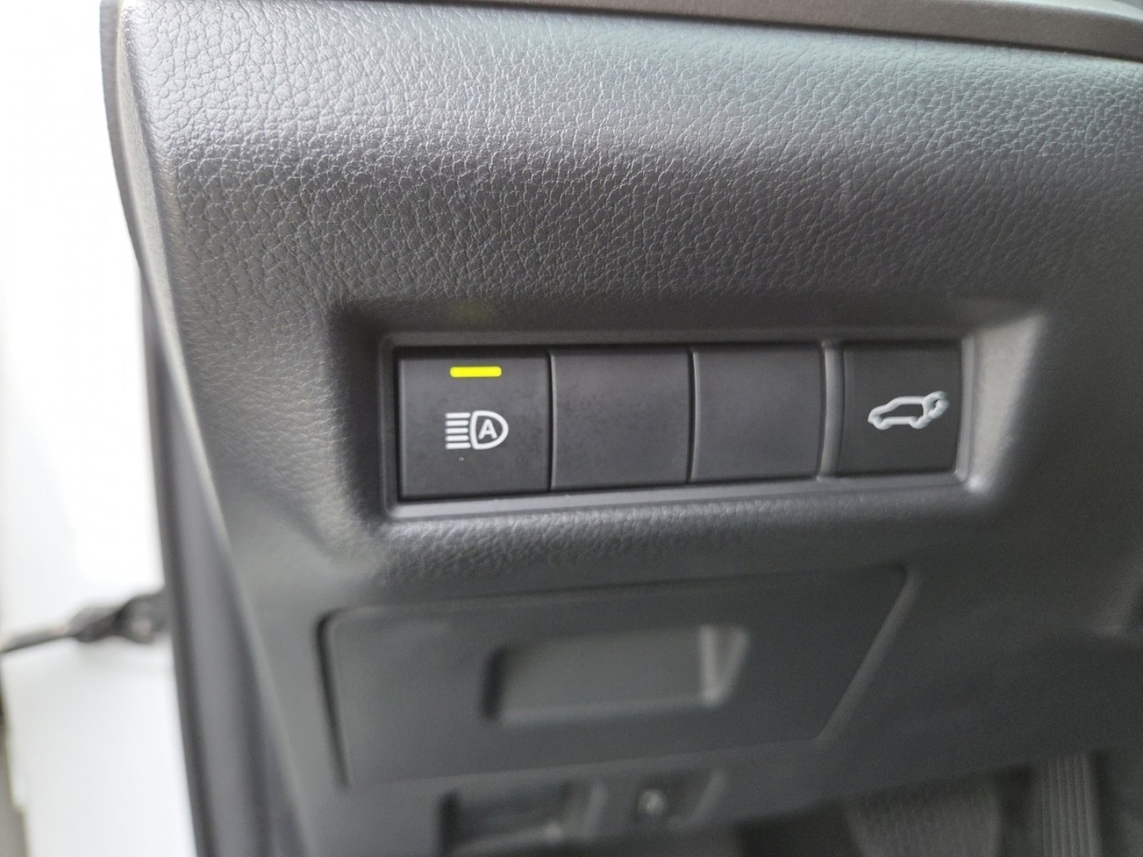 Used 2024 Toyota Grand Highlander AWD image 13