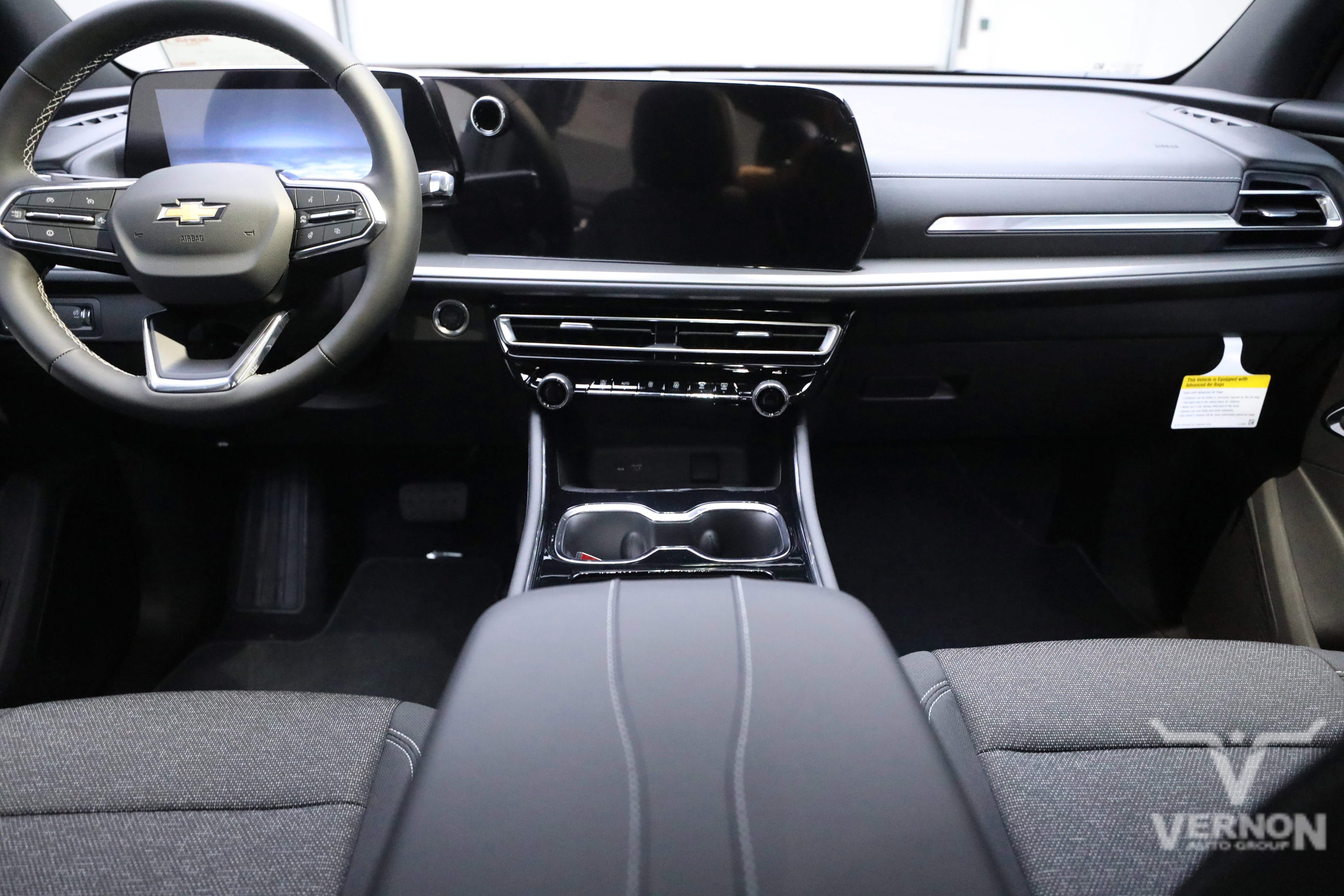 New 2026 Chevrolet Traverse LT image 13