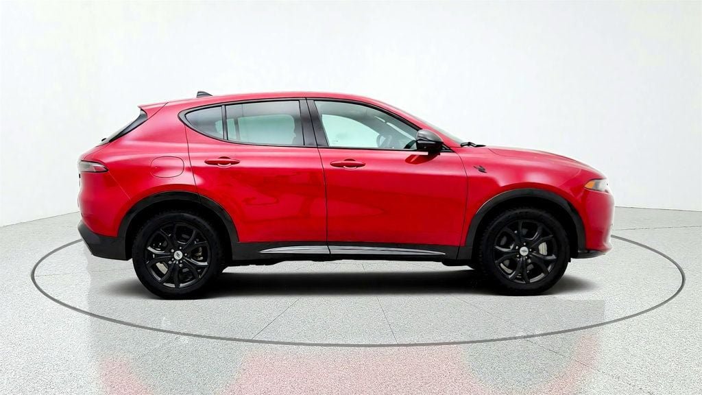 Used 2024 Dodge Hornet R/T w/ Tech Pack w/o Parking AWD/4WD image 4