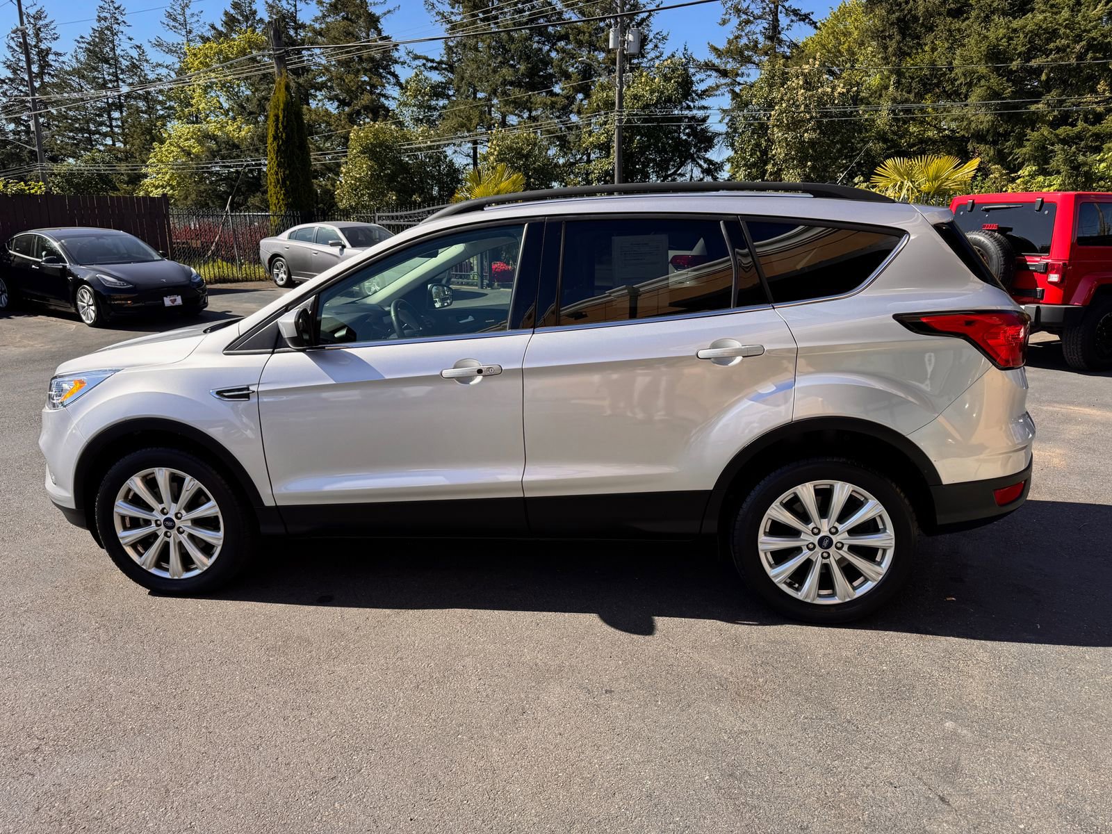 Used 2019 Ford Escape SEL AWD/4WD image 4