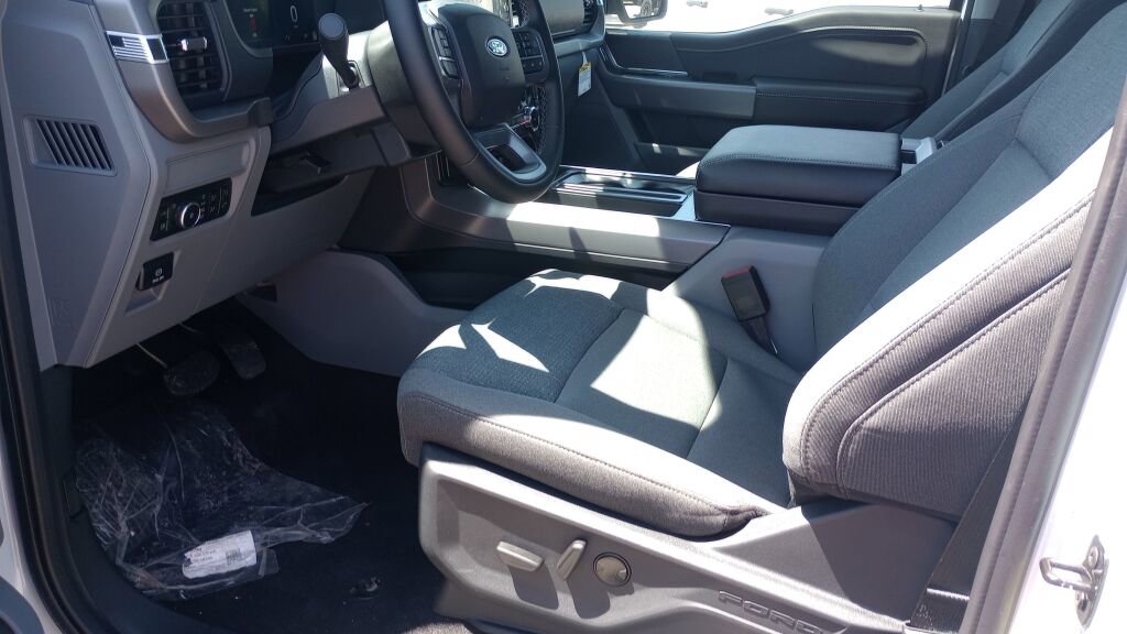 New 2025 Ford F150 XLT w/ Equipment Group 302A MID image 6