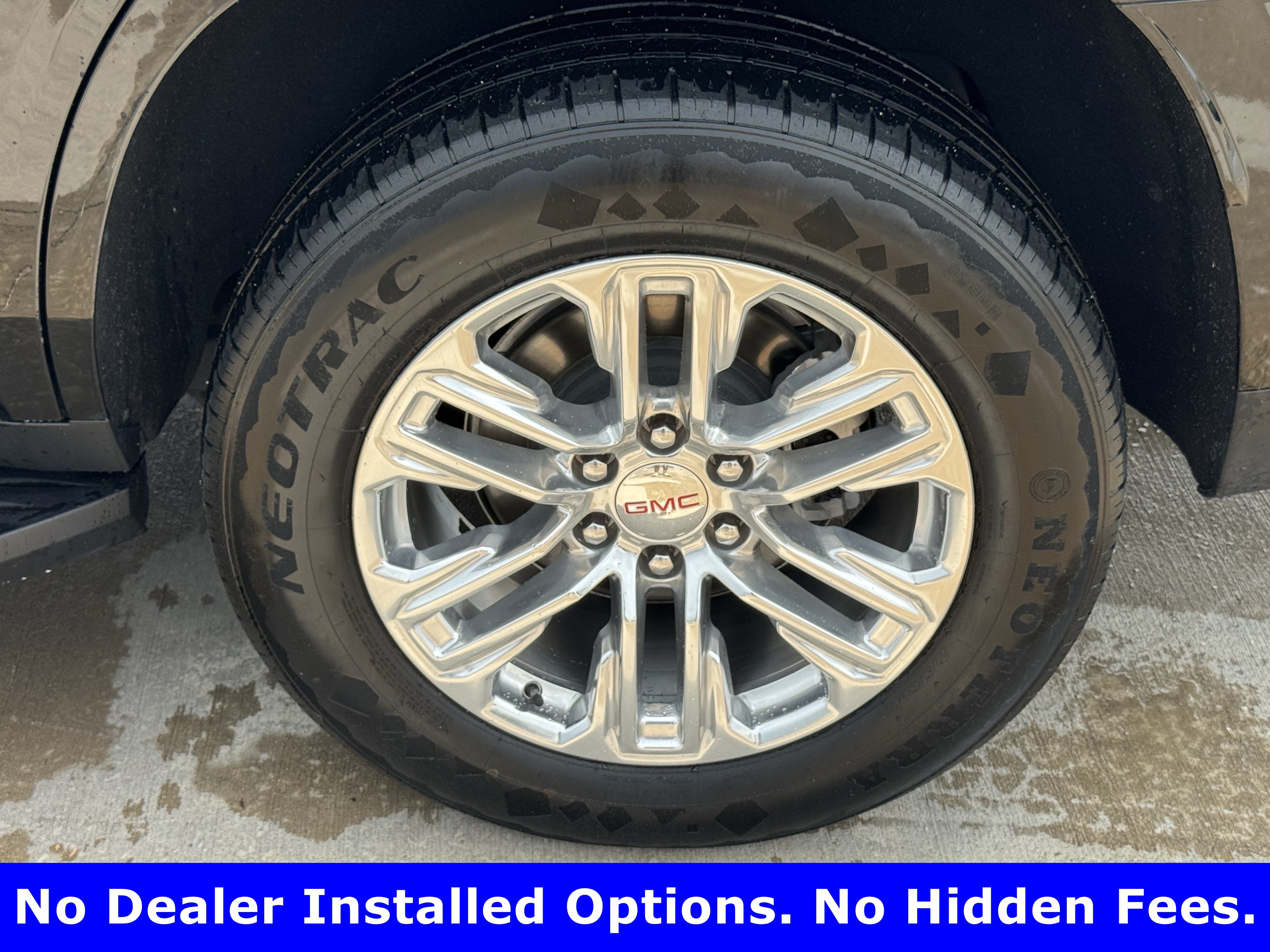 Used 2024 GMC Yukon SLT RWD image 9