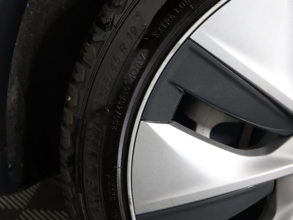 Used 2021 Tesla Model Y Long Range image 21