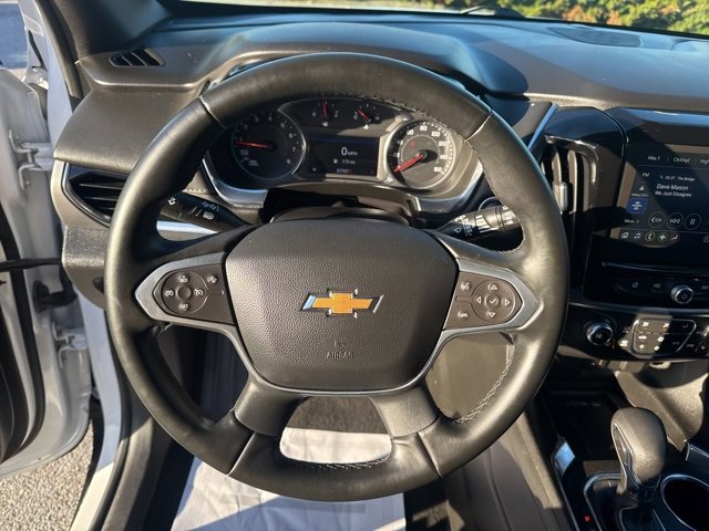 Used 2023 Chevrolet Traverse LT image 12