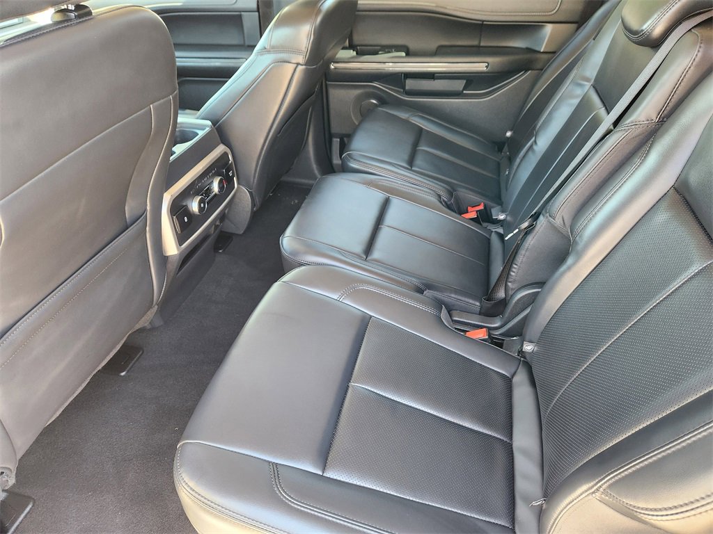 Used 2024 Ford Expedition Max XLT image 30