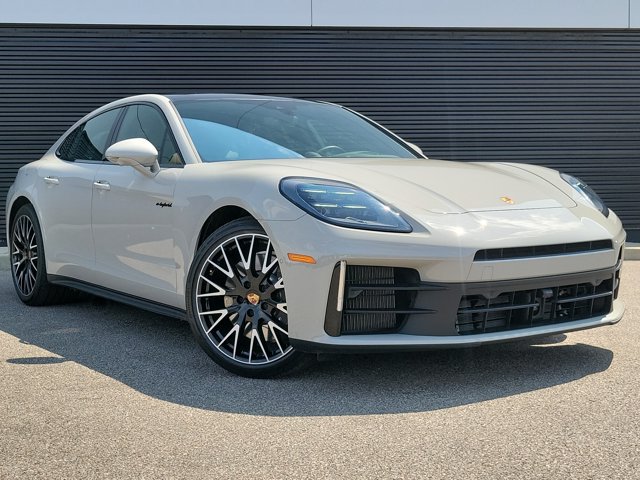 Certified 2026 Porsche Panamera 4 AWD/4WD image 9