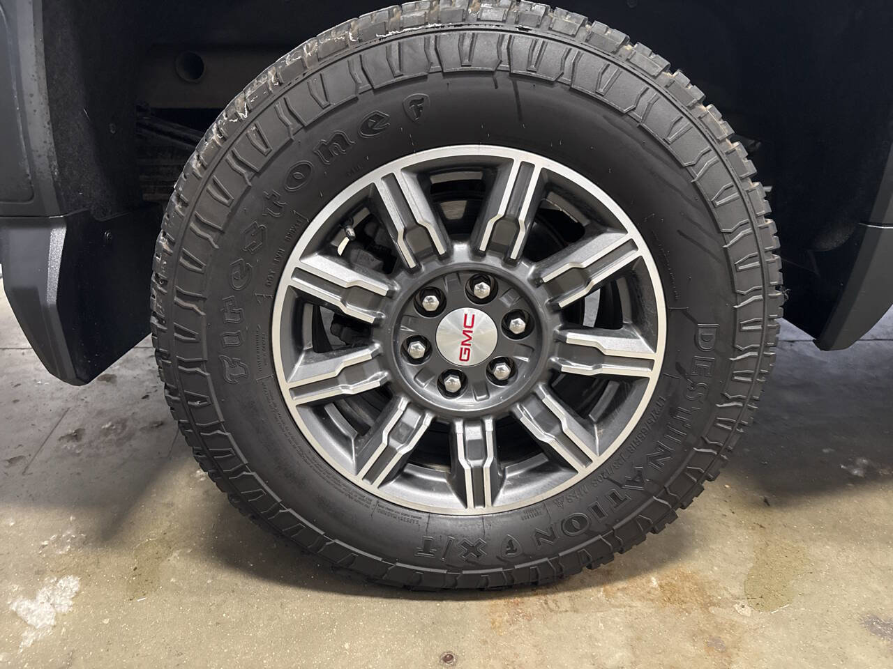 Used 2024 GMC Sierra 1500 AT4 w/ AT4 Preferred Package image 10