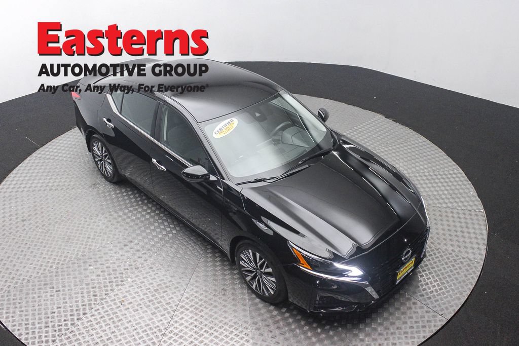 Used 2023 Nissan Altima 2.5 SV FWD image 3