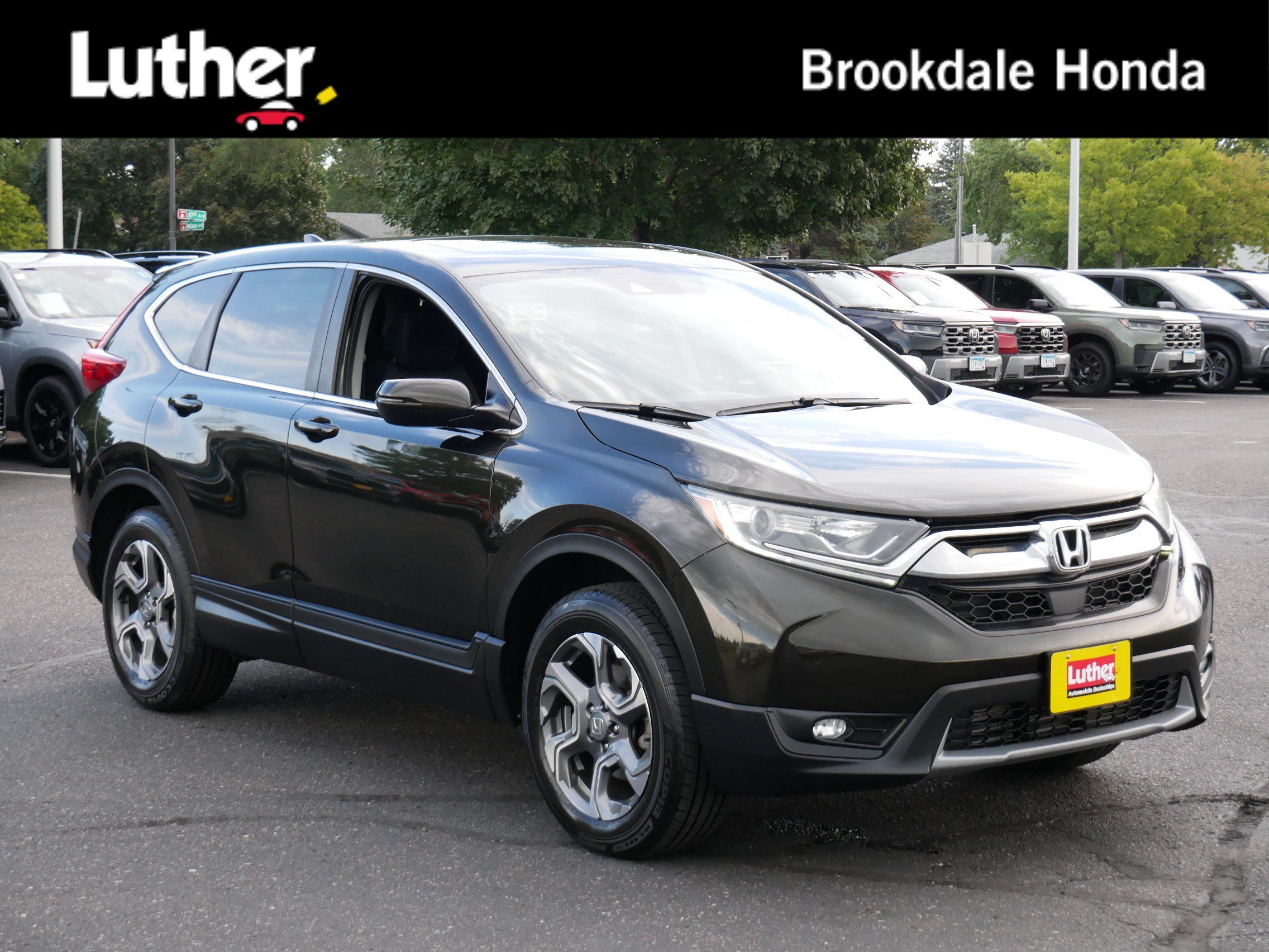 Used 2017 Honda CR-V EX image 1