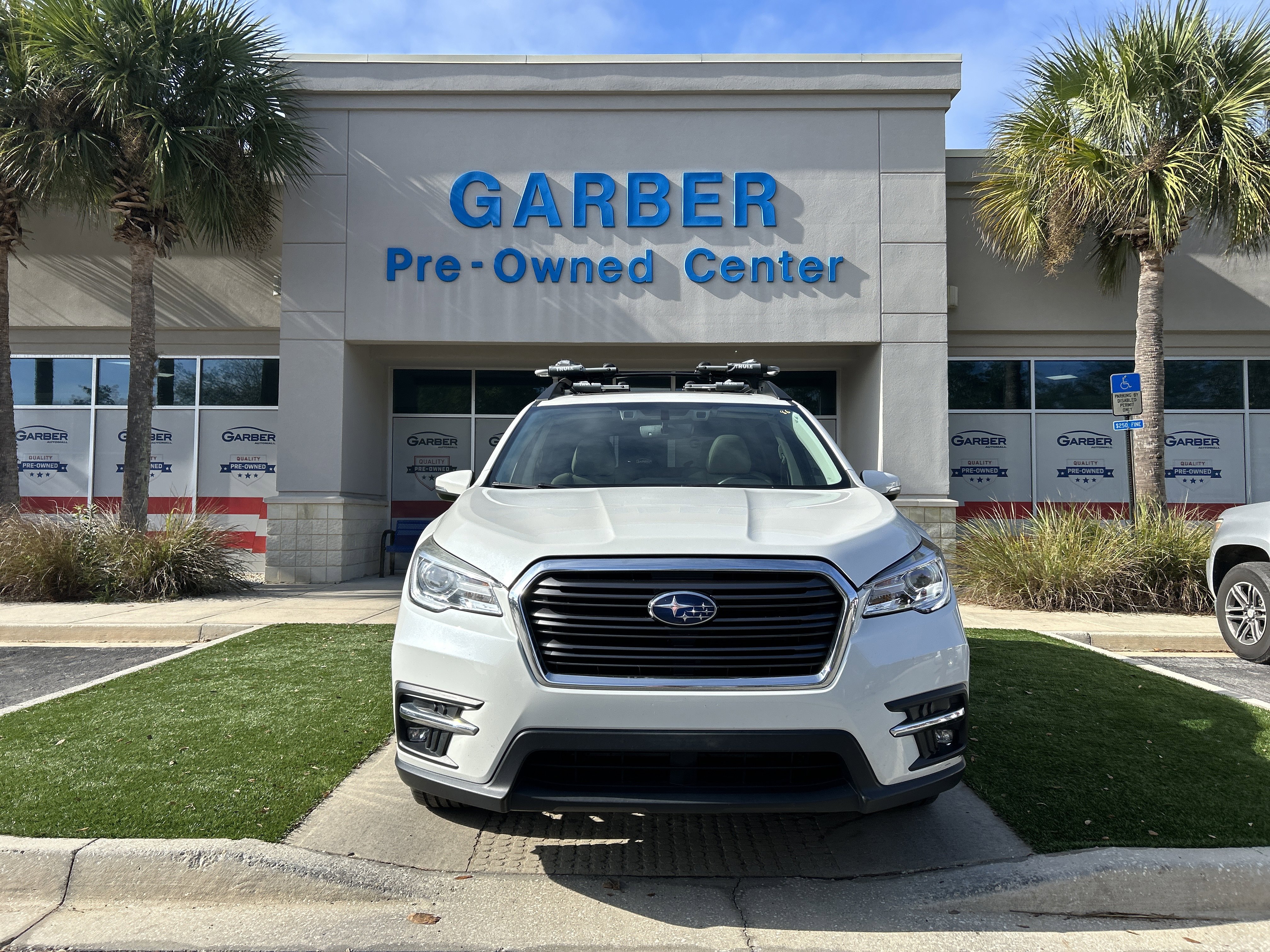 Used 2021 Subaru Ascent Limited w/ Technology Package image 2