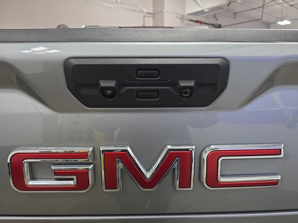 Used 2024 GMC Sierra 1500 SLT image 13