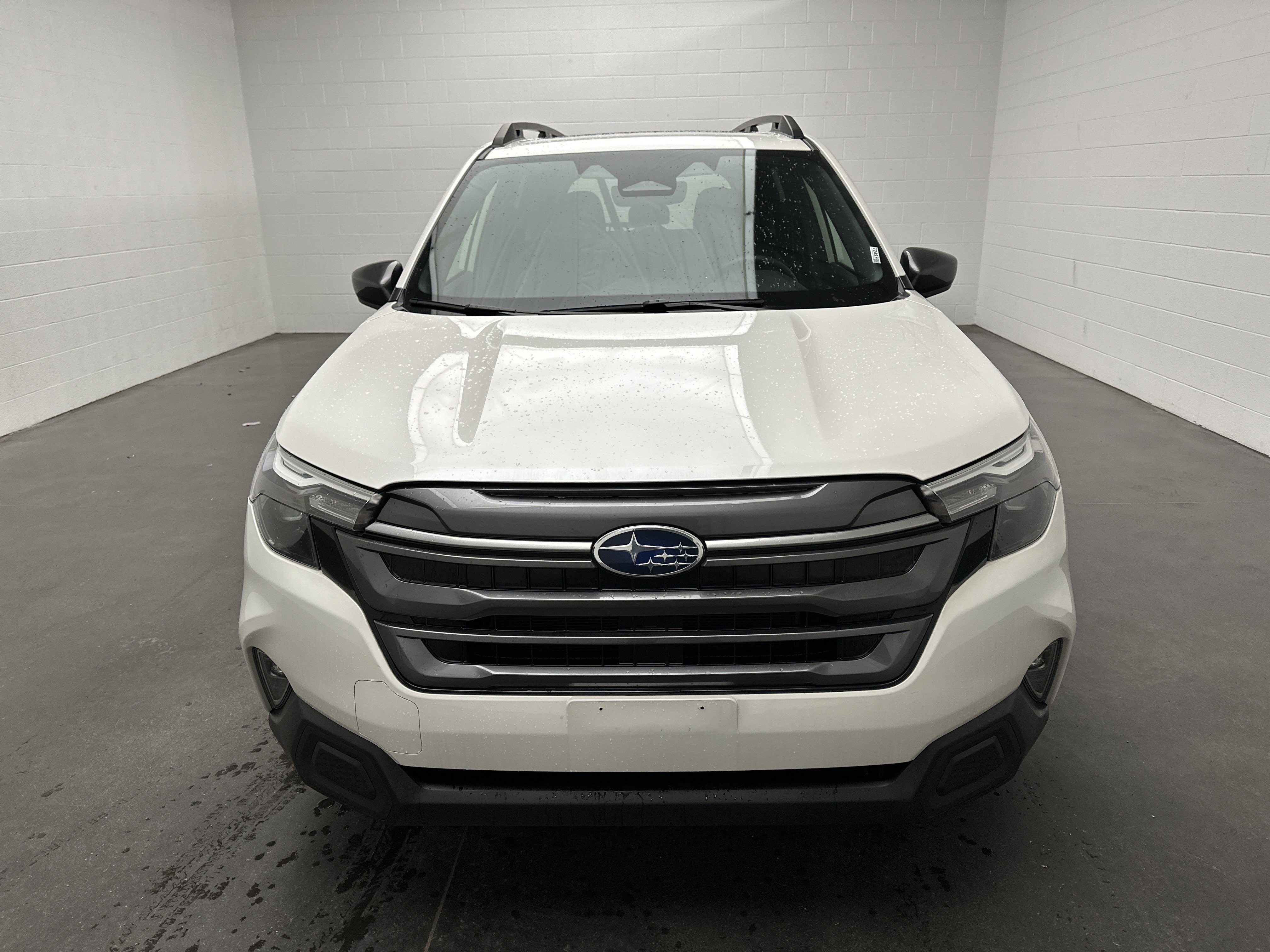 Used 2025 Subaru Forester Premium w/ Convenience Package #1 image 3