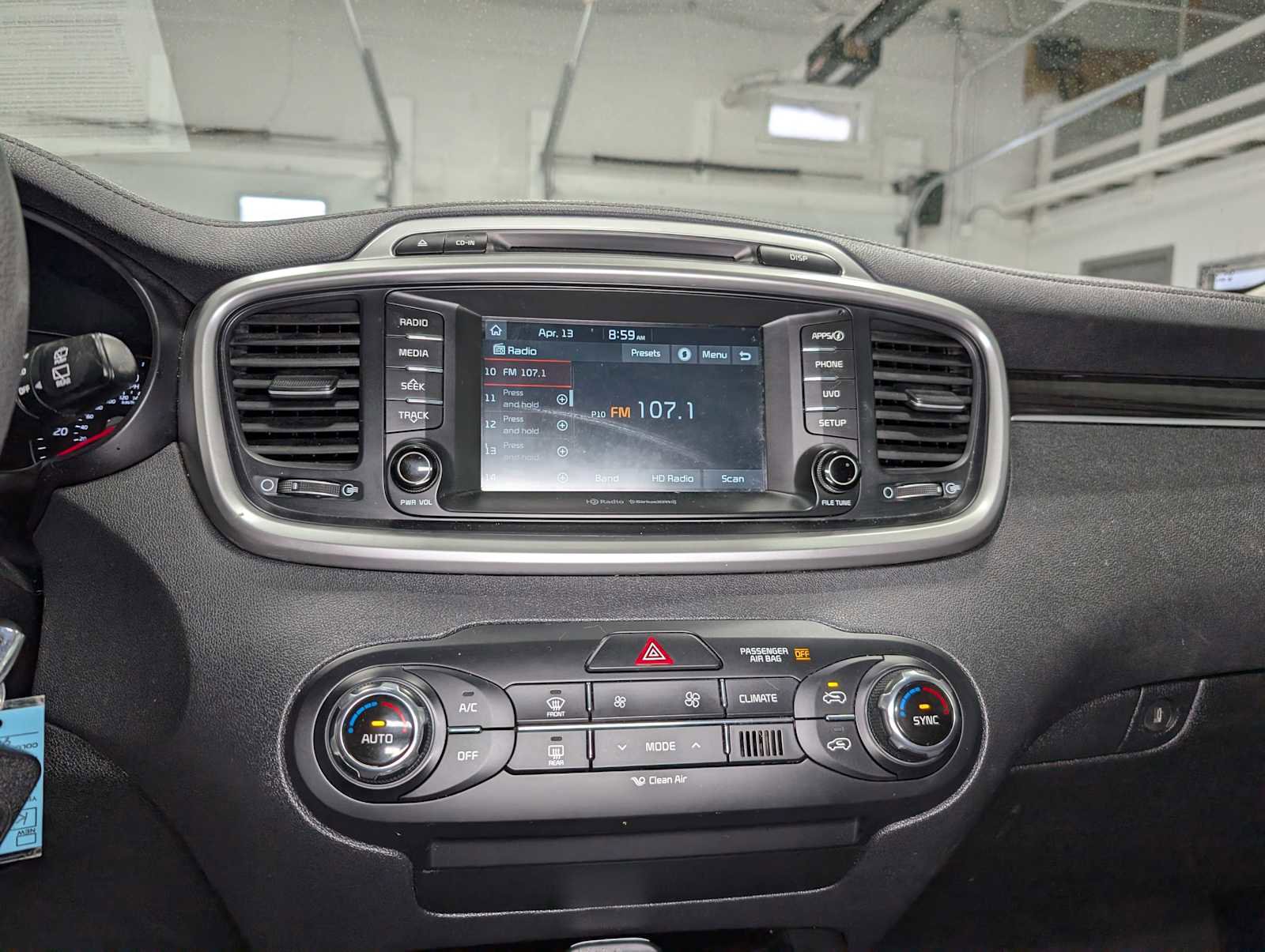 Used 2018 Kia Sorento LX image 31