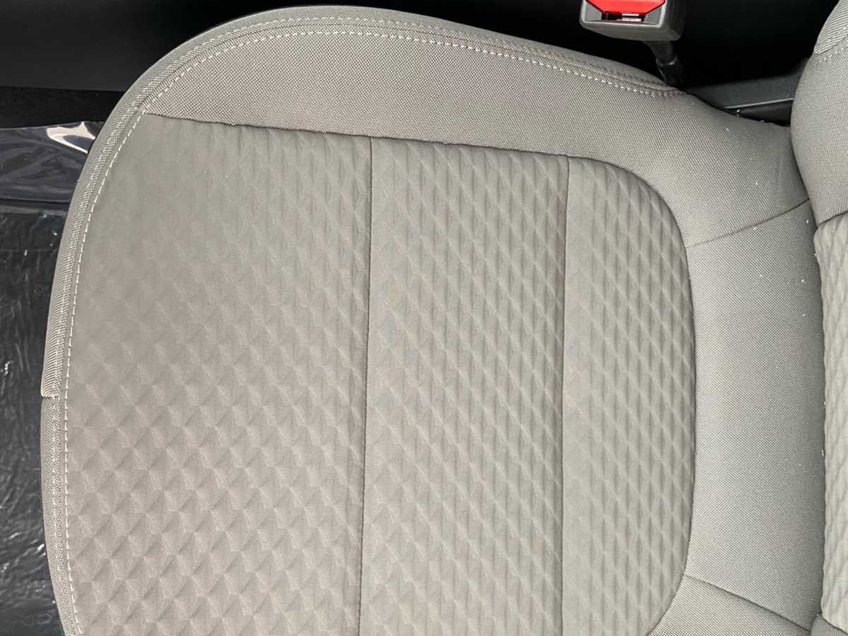 Used 2022 Ford Escape SE w/ Convenience Package image 38