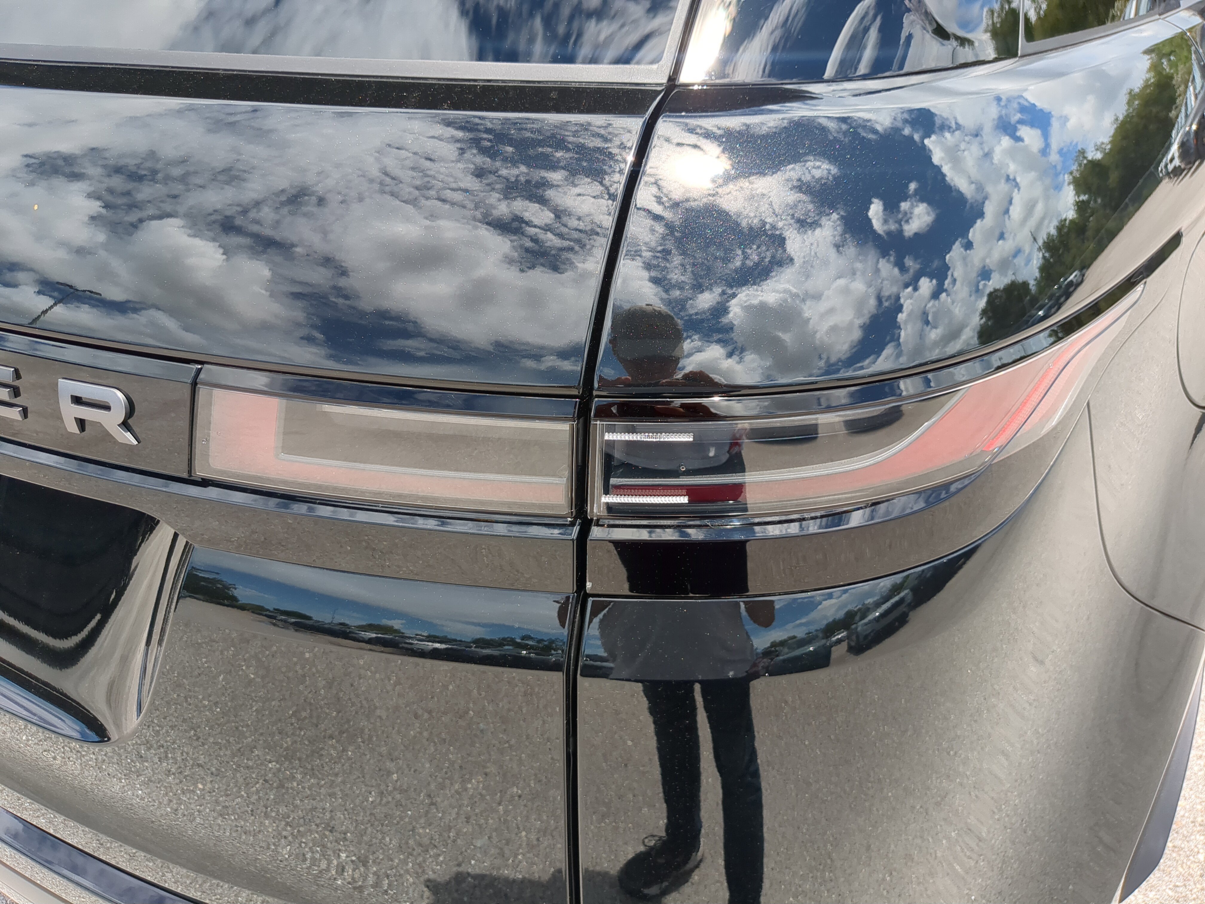 New 2026 Land Rover Range Rover Evoque S image 9