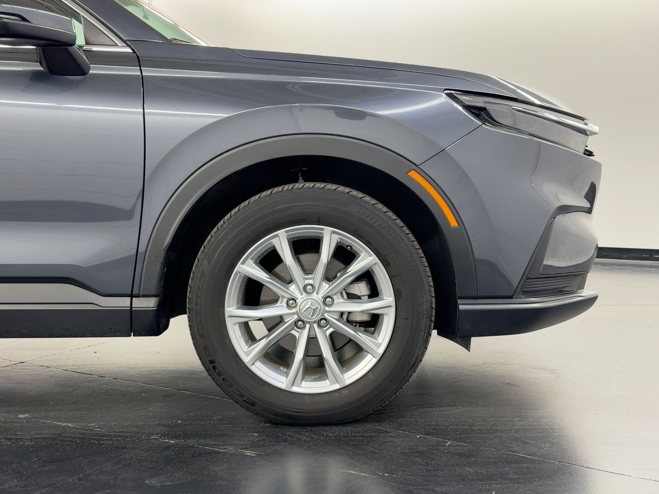 Used 2025 Honda CR-V EX image 12