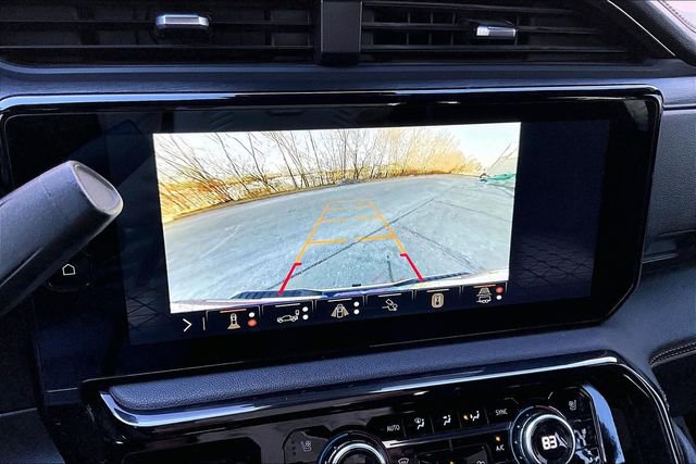 Used 2024 GMC Sierra 2500 AT4 w/ Technology Package image 15