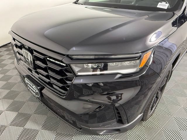Used 2025 Honda Pilot Black Edition image 10