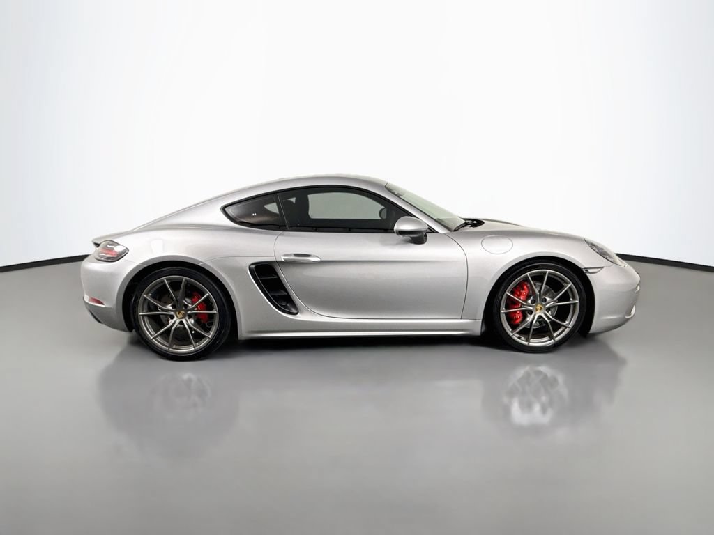 Certified 2024 Porsche 718 Cayman S RWD image 8