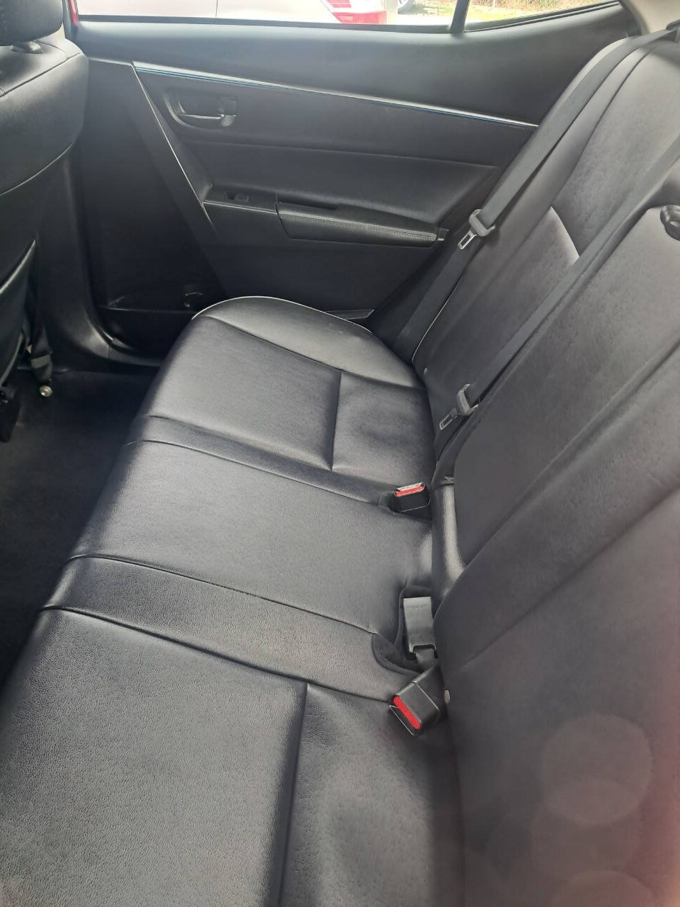 Used 2016 Toyota Corolla S Premium FWD image 3