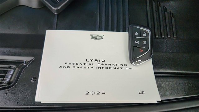 Used 2024 Cadillac Lyriq Luxury image 65