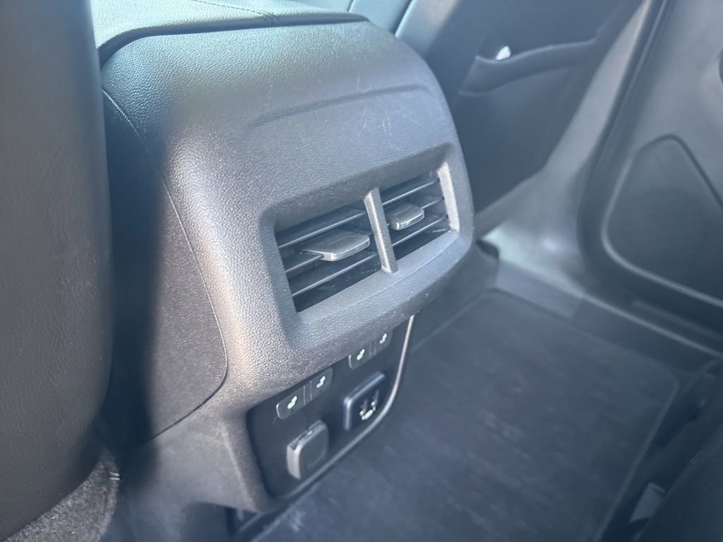 Used 2018 Chevrolet Equinox Premier AWD/4WD image 32