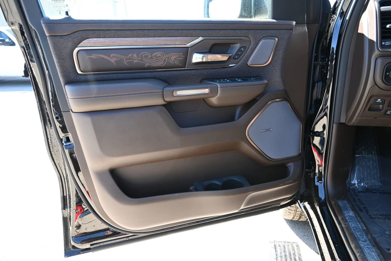 New 2026 RAM 1500 Limited AWD/4WD image 7