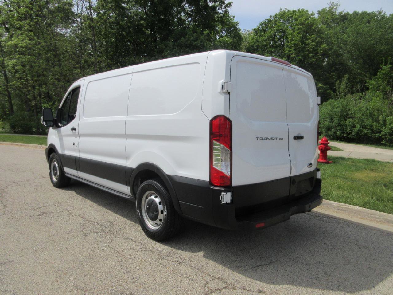 Used 2019 Ford Transit 150 130 Low Roof RWD image 32