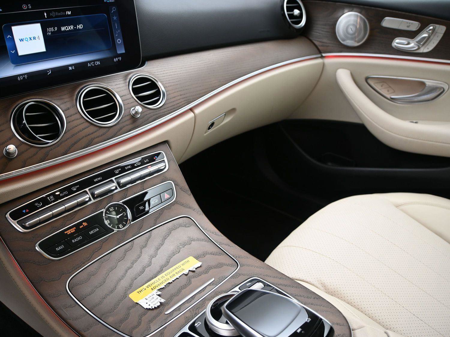 Used 2020 Mercedes-Benz E 350 4MATIC Sedan w/ Parking Assistance Package image 4