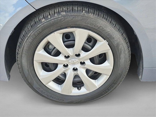 Used 2024 Toyota Corolla LE FWD image 20